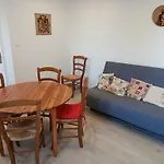 Maison Individuelle Au Coeur D'un Village Dynamique Cosne-d'Allier