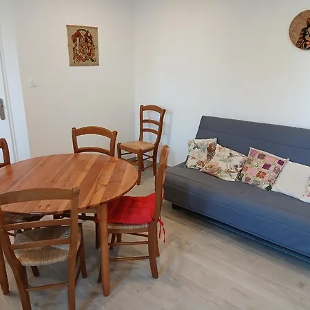 Maison Individuelle Au Coeur D'un Village Dynamique Cosne-d'Allier